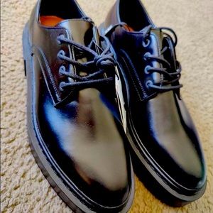 Zara NWT size 10 creeper style lace up shoes black faux leather